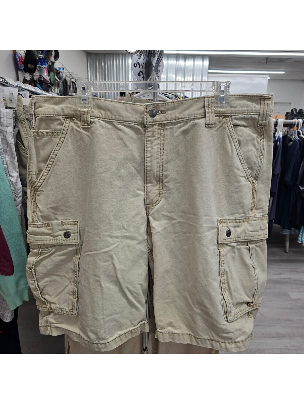 Carhartt Men’s Relaxed-Fit Cargo Shorts – Size 38